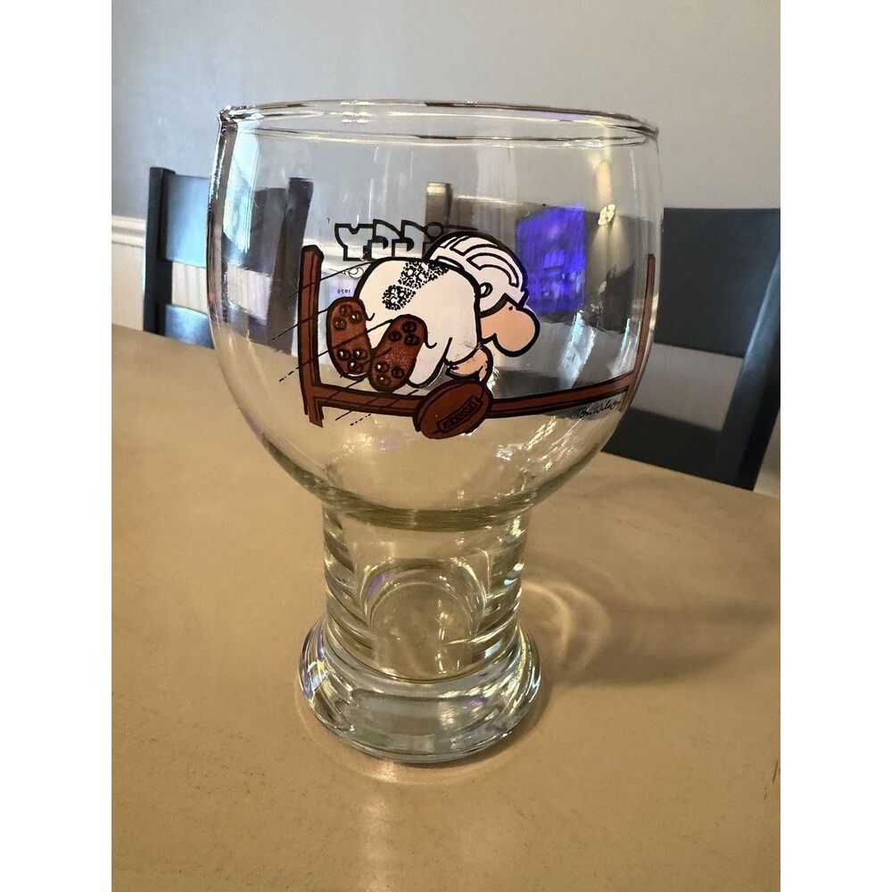 Vintage ZIGGY Football Glass 1976 Tom Wilson ZIGGY Beer Glass Universal Press